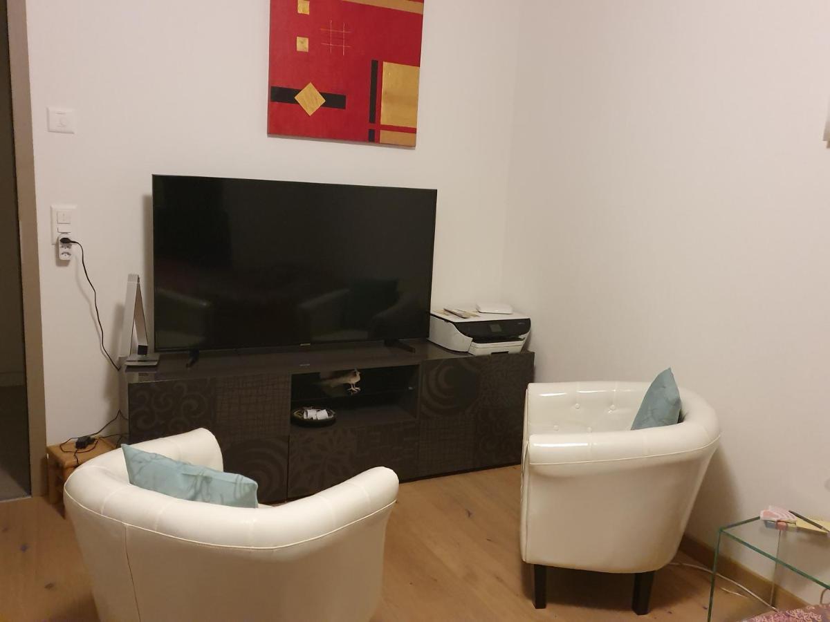 Chambre Aux Bord De L'Areuse מראה חיצוני תמונה